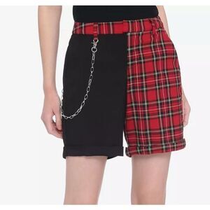 Hot Topic Black & Red Plaid Split Bermuda Shorts With Detachable Chain Size Medi